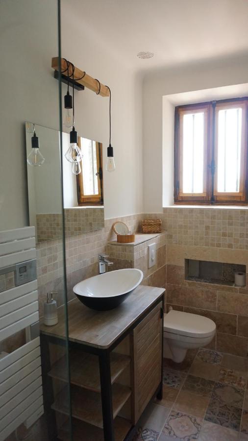 B&B Oasis Des Lavandes - Chambre Coqueliot Villeneuve-lès-Avignon Esterno foto