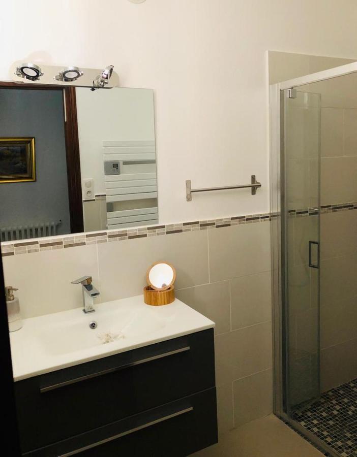 B&B Oasis Des Lavandes - Chambre Coqueliot Villeneuve-lès-Avignon Esterno foto
