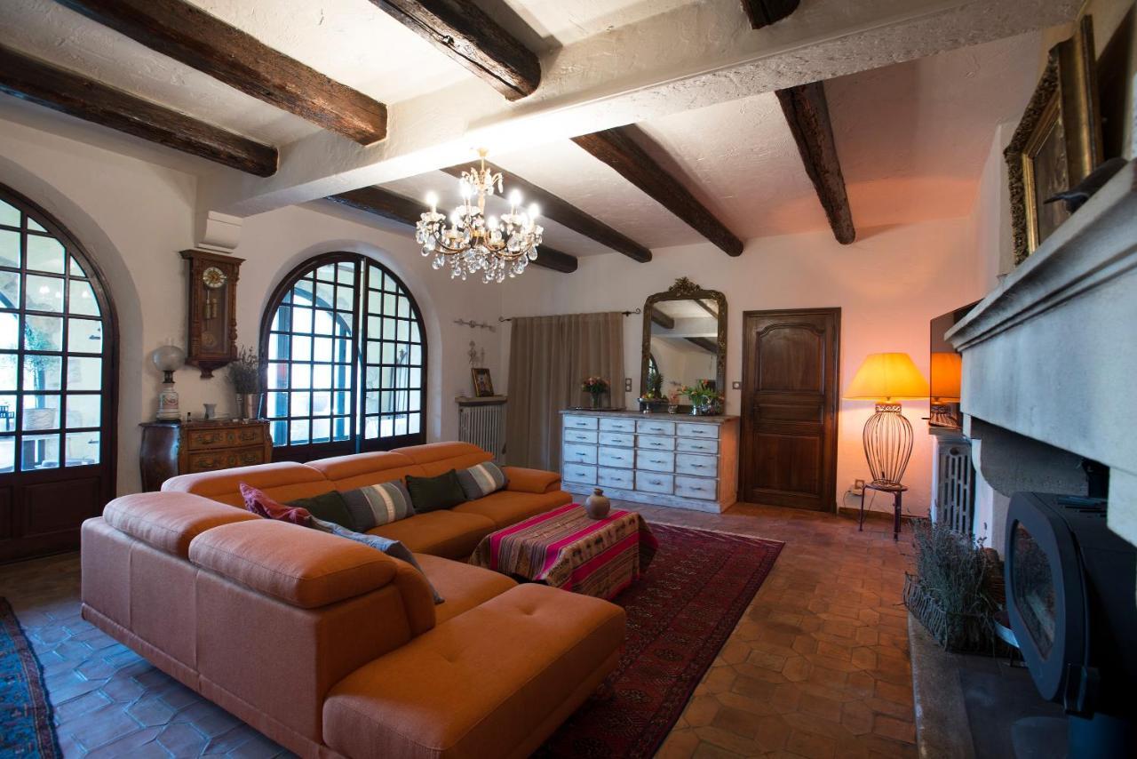 B&B Oasis Des Lavandes - Chambre Coqueliot Villeneuve-lès-Avignon Esterno foto